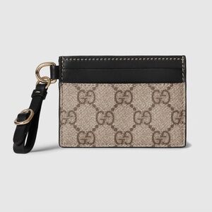 GG EMBLEM CARD CASE WITH STRAP